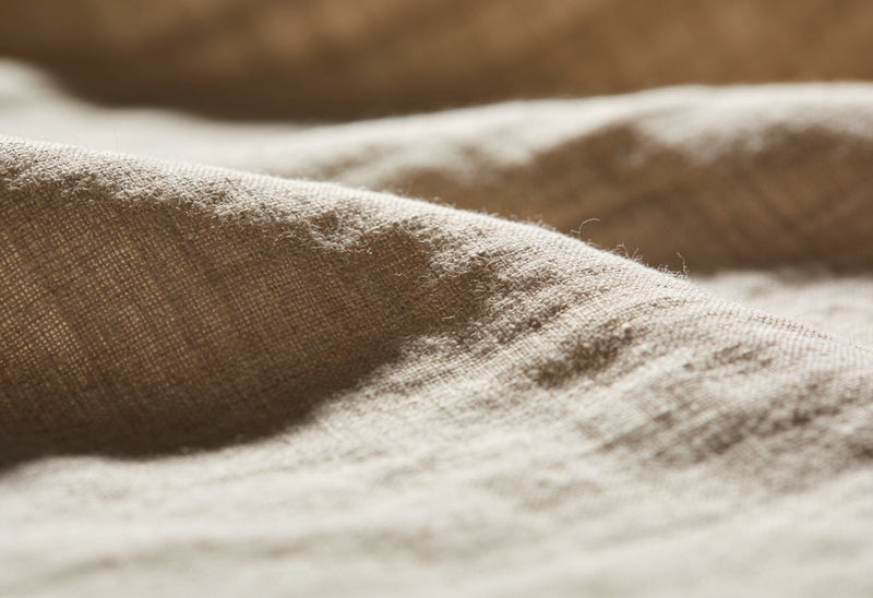On Linen: The Living Cloth